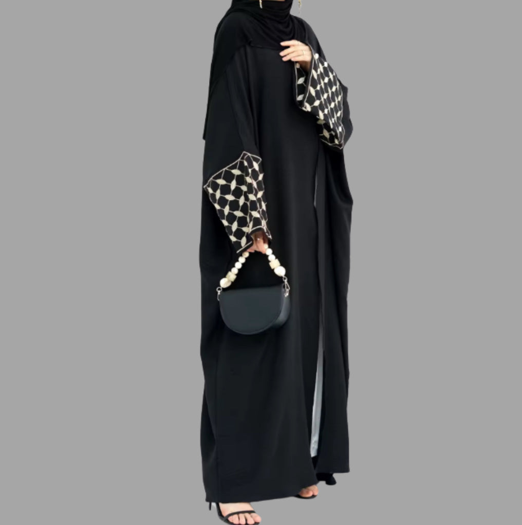 KEFFIYEH INSPIRED
ABAYA